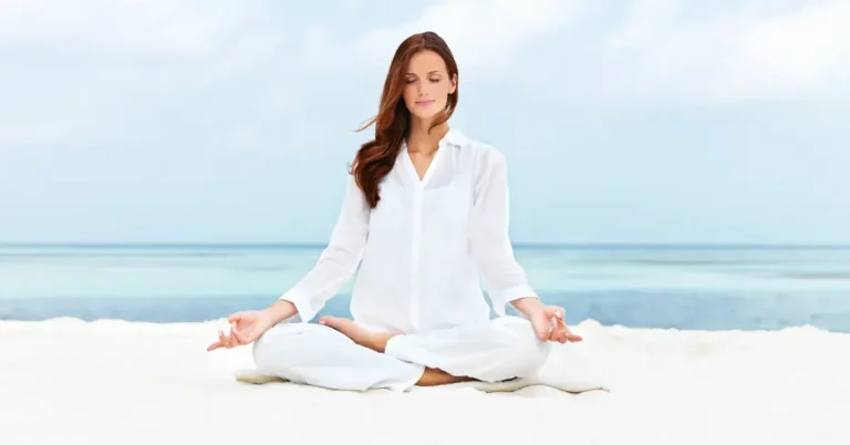 Daily Meditations: Start Your Morning with Mindfulness 2024 5 Daily Meditations: a woman sit on he beach and mediate