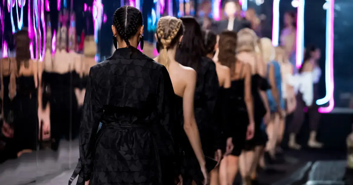 20+ Spiritual Fashion Runway Outfits You Will Love Too 2024 1 Spiritual Fashion Runway: a lot of people are on the runway and show new outfits